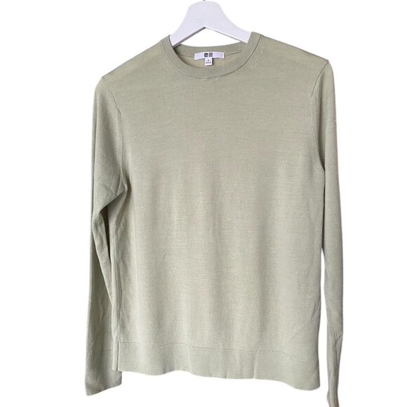 UNIQLO 100% Wool Muted Light Pistachio Green Lightweight Crewneck Sweater Size M - Picture 1 of 5